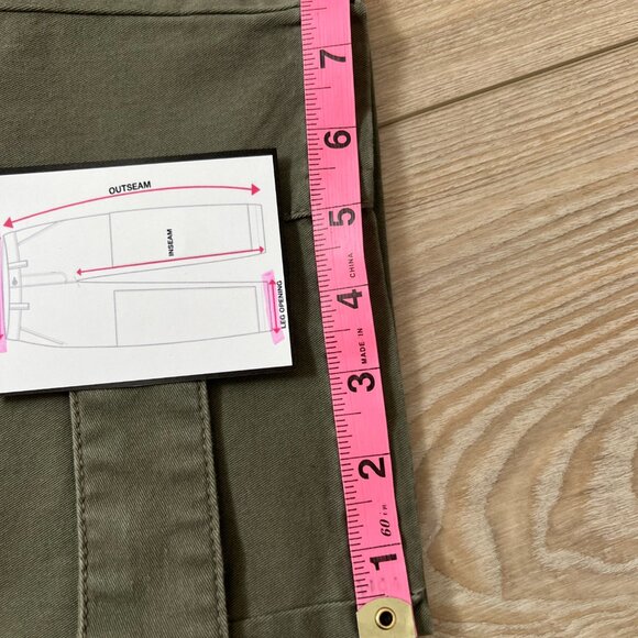 myStyle Cropped Cargo Pants Sz 14 Olive Sage green Military leg details casual - Picture 9 of 10